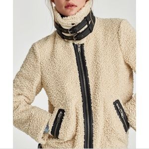 Zara Contrasting Faux Fur Jacket